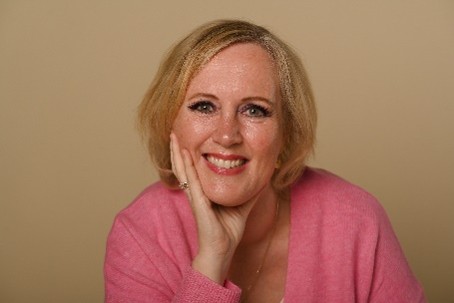 Sacha Dekker headshot
